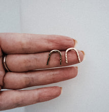 Load image into Gallery viewer, Gold Hammered Arches Earrings